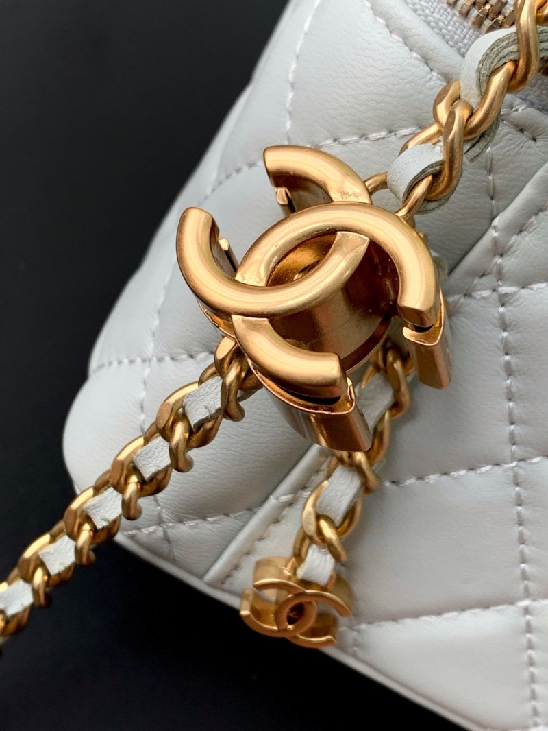 Ch**el cosmetic bags